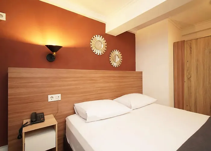 Superior Queen Room